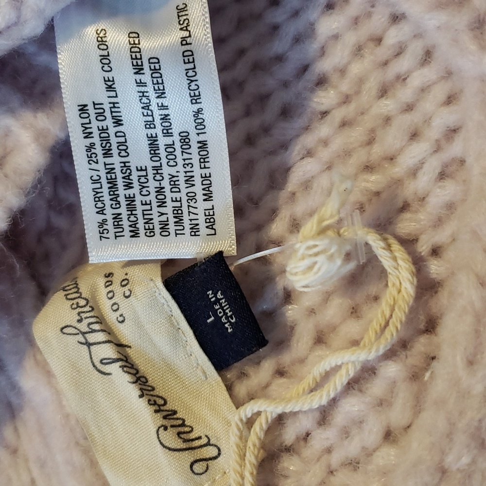 Universal Thread Sweater - Picture 9 of 9
